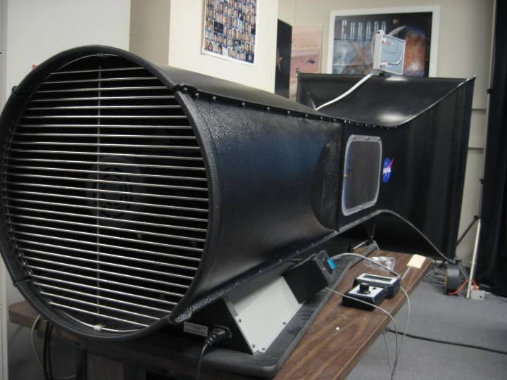 Photo of the diffuser, motor and tunnel exit.