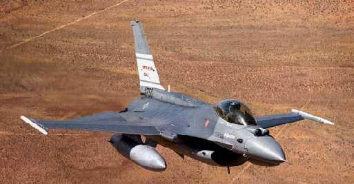 Image of jet fighter in flight