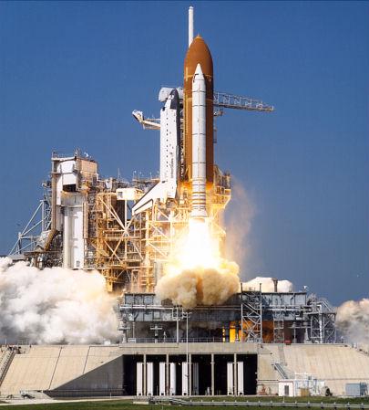 Photo of launch of the Space Shuttle.